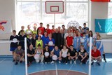 Участники первого открытого кубка директора ЮСПЭТ по мини-волейболу
